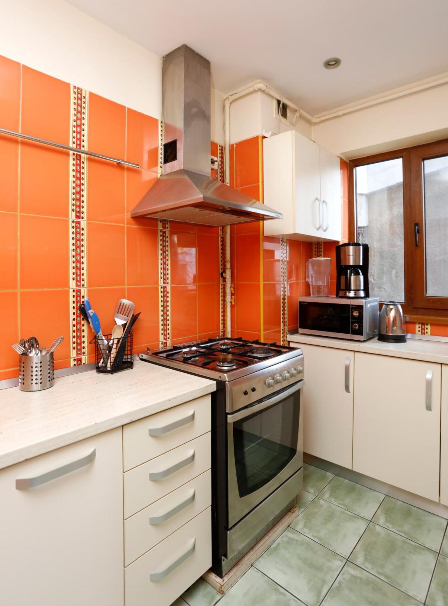 Peaceful Getaway - Generous 3-Bedroom Sanctuary - Close To Historic Old Town Βουκουρέστι Εξωτερικό φωτογραφία