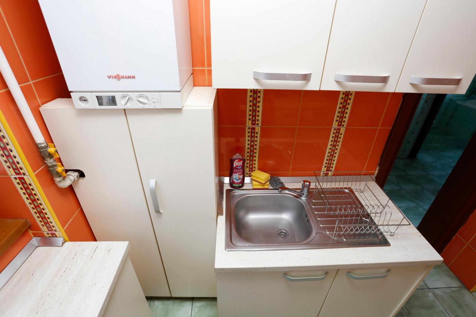 Peaceful Getaway - Generous 3-Bedroom Sanctuary - Close To Historic Old Town Βουκουρέστι Εξωτερικό φωτογραφία